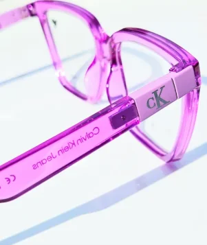 Zapomeňte na běžné optiky. U nás najdete brýle s WOW efektem – za cenu, jakou nečekáte.